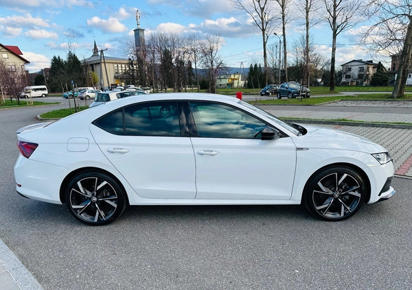 Skoda Octavia cena 119900 przebieg: 14900, rok produkcji 2021 z Głogów małe 781